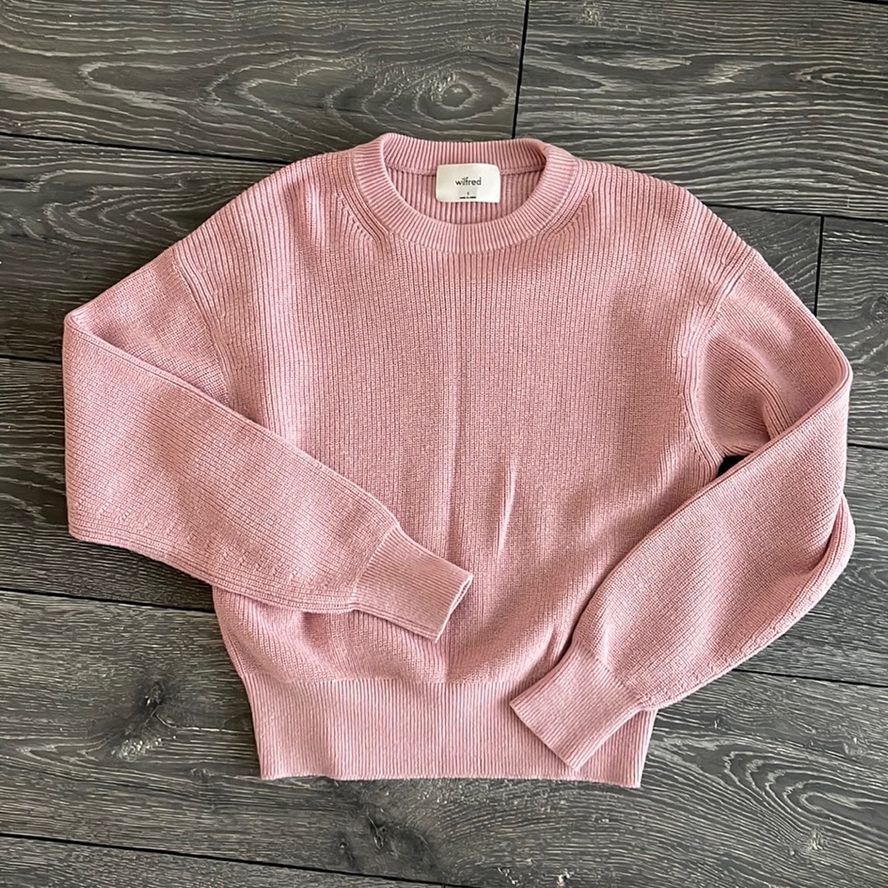 Aritzia Wilfred sweater